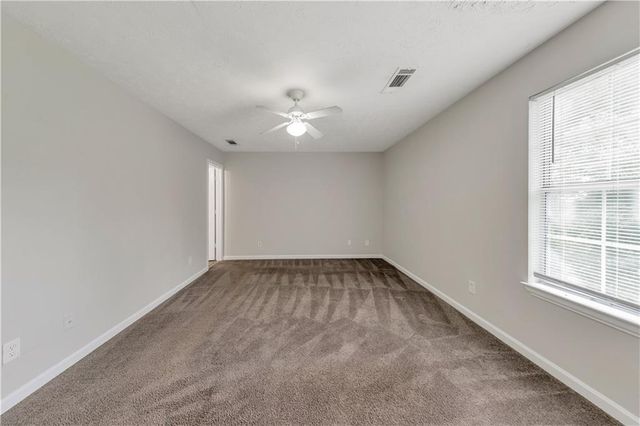 1008 Huntington Trace SE, Smyrna, GA 30082