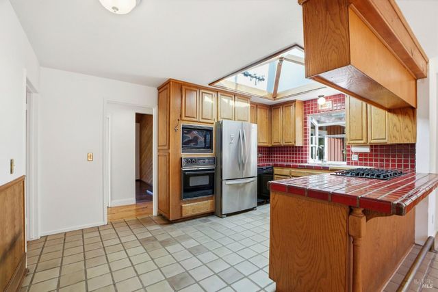 333 Randolph Ave, Kenwood, CA 95452