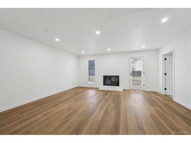 21 S Newland Ct, Lakewood, CO 80226