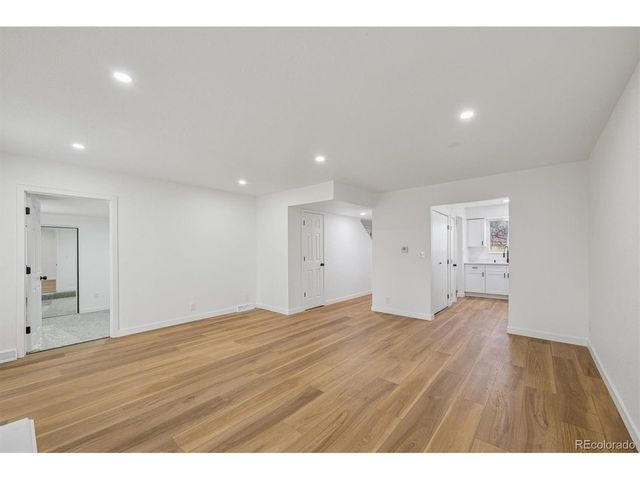 21 S Newland Ct, Lakewood, CO 80226