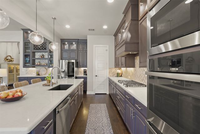 4028 Palomino Road, Aubrey, TX 76227