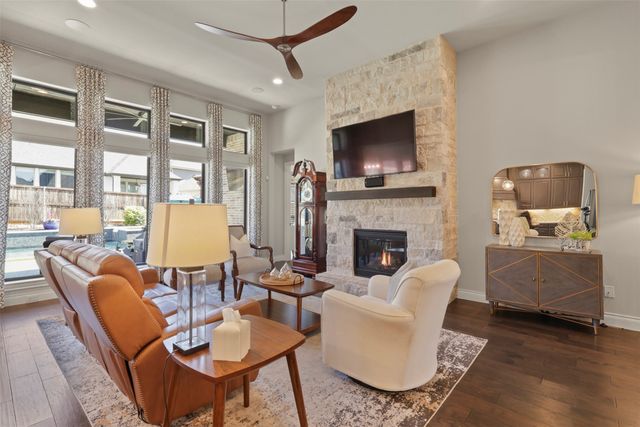 4028 Palomino Road, Aubrey, TX 76227