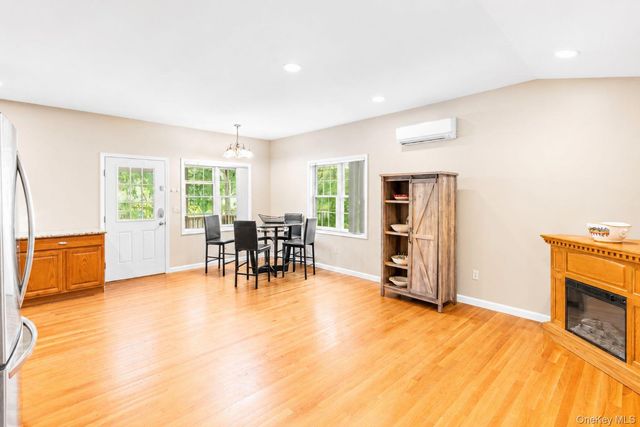 24 Walnut Street, Chester, NY 10918
