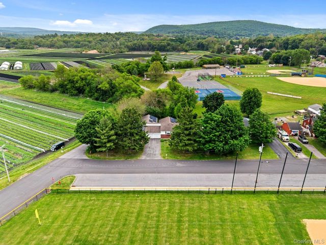 24 Walnut Street, Chester, NY 10918