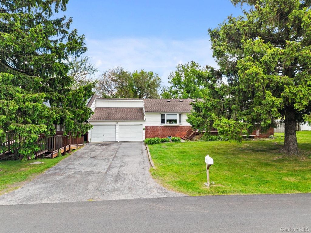 24 Walnut Street, Chester, NY 10918