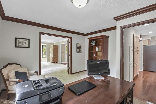 25832 Briarwood Court, Westlake, OH 44145
