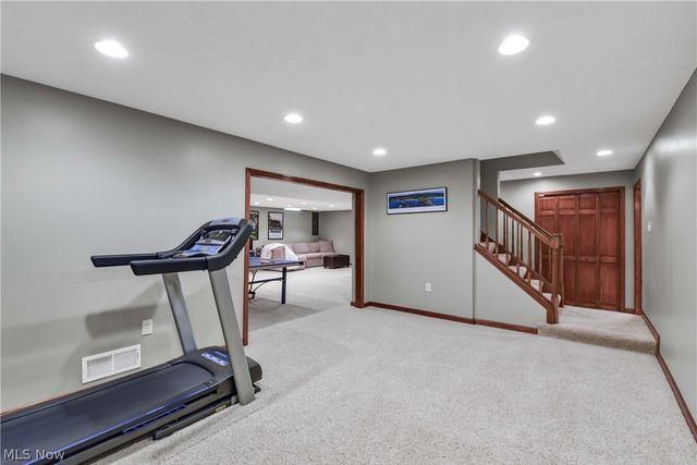 25832 Briarwood Court, Westlake, OH 44145