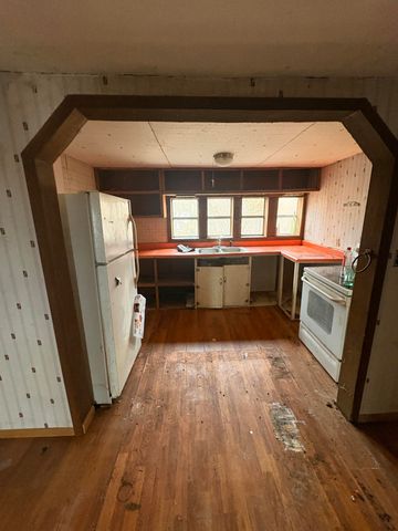 924 Walker Street, West Plains, MO 65775