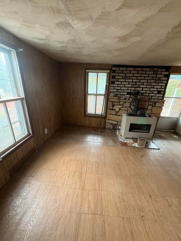 924 Walker Street, West Plains, MO 65775