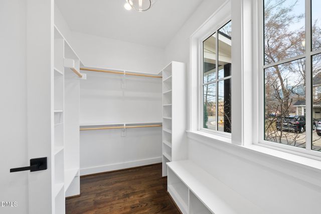 200 Bledsoe Avenue, Raleigh, NC 27601