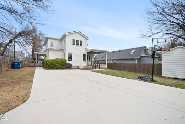 200 Bledsoe Avenue, Raleigh, NC 27601