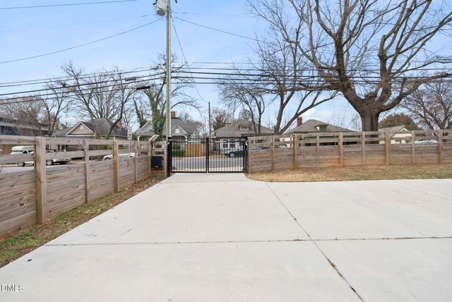 200 Bledsoe Avenue, Raleigh, NC 27601