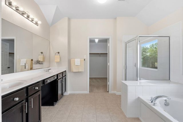 1501 Weatherford DR, Austin, TX 78753