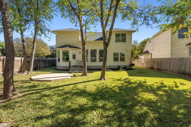 1501 Weatherford DR, Austin, TX 78753