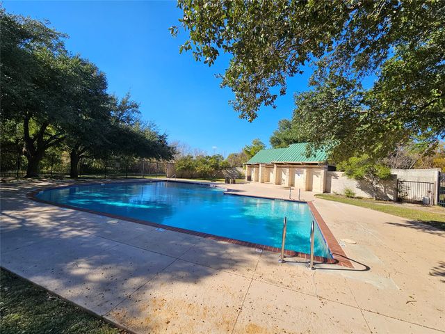1501 Weatherford DR, Austin, TX 78753