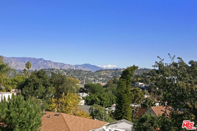 2266 W Earl Street, Los Angeles, CA 90039