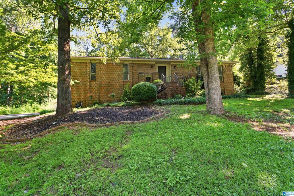 105 MAPLE STREET, Maylene, AL 35114