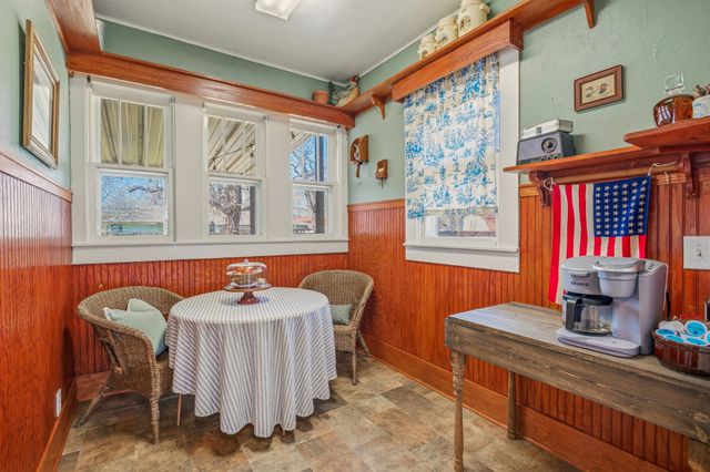 724 S Texas Street, De Leon, TX 76444