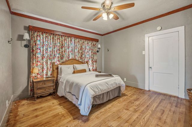 724 S Texas Street, De Leon, TX 76444