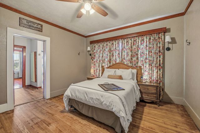 724 S Texas Street, De Leon, TX 76444