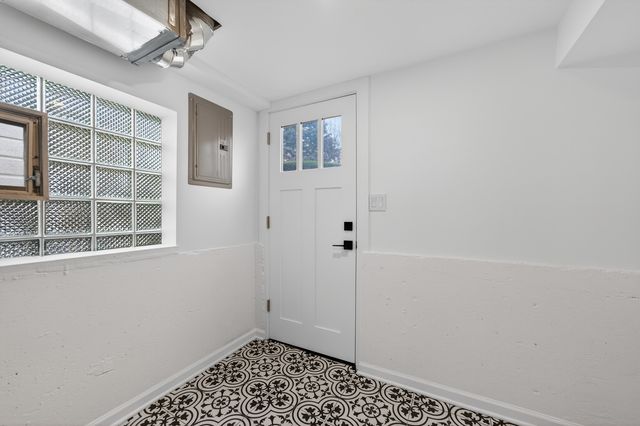 241 E Schick Road, Bloomingdale, IL 60108