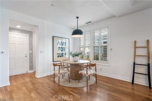 311 Aviation Place, Manhattan Beach, CA 90266