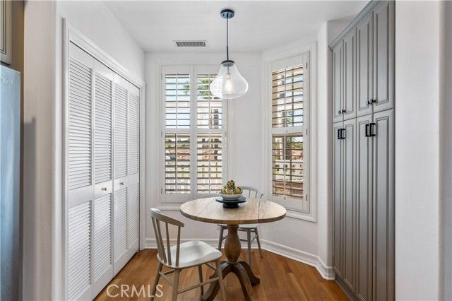 311 Aviation Place, Manhattan Beach, CA 90266