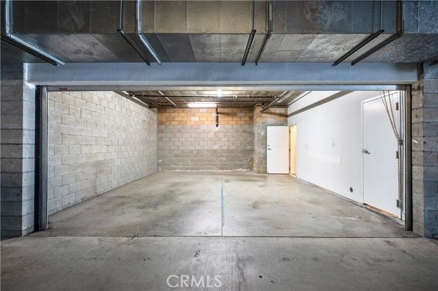 311 Aviation Place, Manhattan Beach, CA 90266