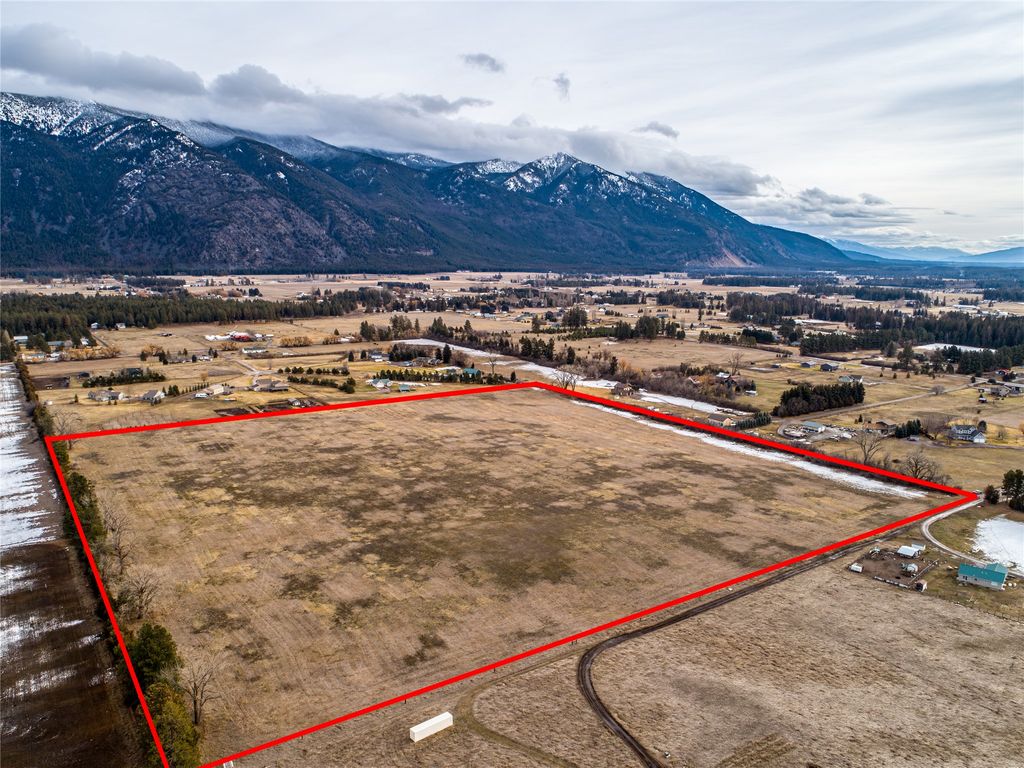 155 Fox Lane, Columbia Falls, MT 59912 photo 3