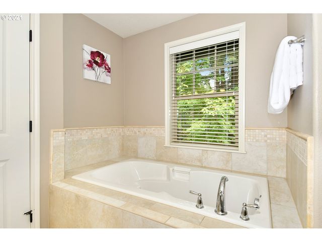 4583 TRILLIUM WOODS, Lake Oswego, OR 97035