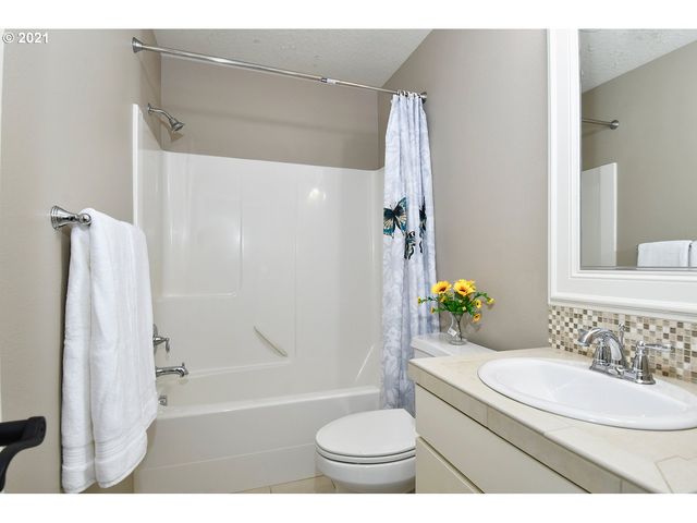 4583 TRILLIUM WOODS, Lake Oswego, OR 97035