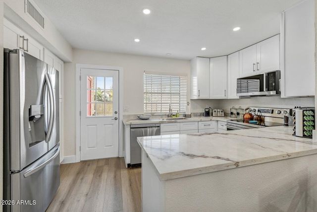 4901 E Kelton Lane 1033, Scottsdale, AZ 85254