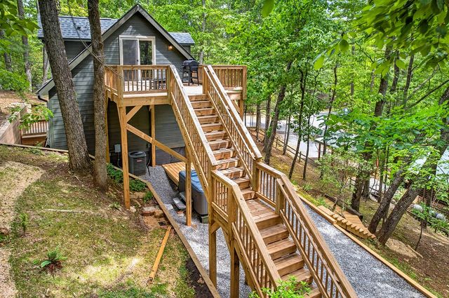 747 Mountain Oak Road, Ellijay, GA 30540
