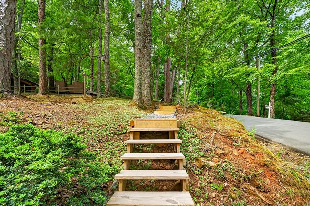 747 Mountain Oak Road, Ellijay, GA 30540
