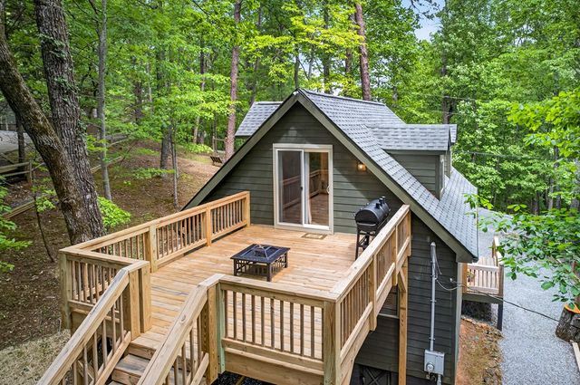 747 Mountain Oak Road, Ellijay, GA 30540