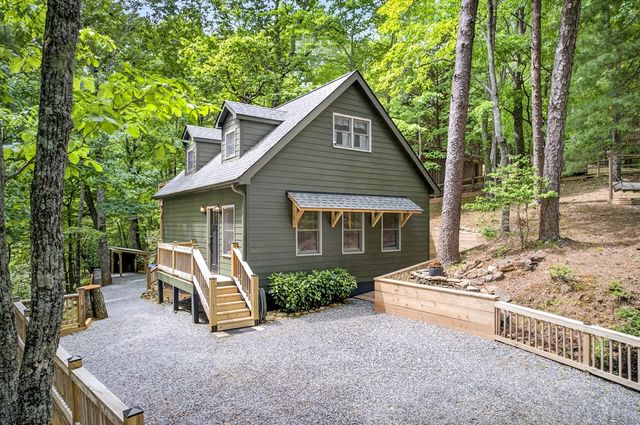 747 Mountain Oak Road, Ellijay, GA 30540