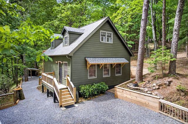 747 Mountain Oak Road, Ellijay, GA 30540