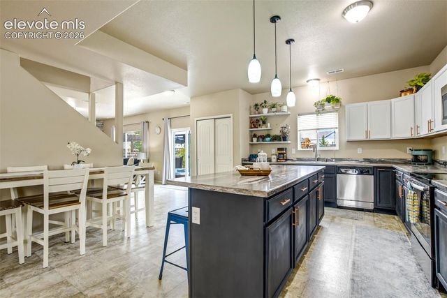 7660 Dry Willow Way, Colorado Springs, CO 80908