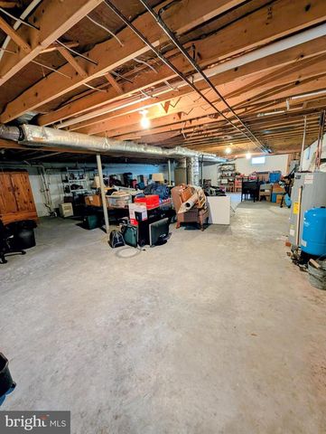 5229 SUNSET LN, Gap, PA 17527