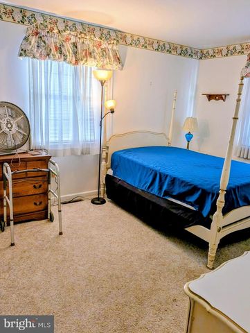 5229 SUNSET LN, Gap, PA 17527