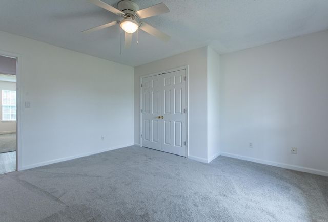 218 Hunters Run Drive, Benton, AR 72015