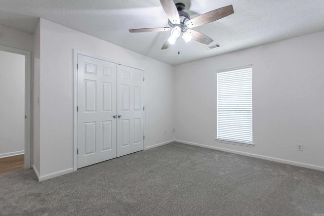 218 Hunters Run Drive, Benton, AR 72015