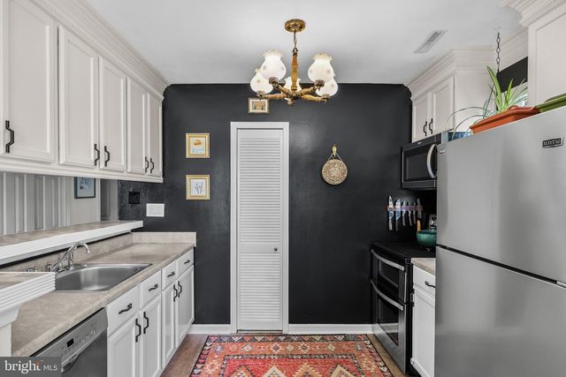 23 HIGHLAND AVE, Sicklerville, NJ 08081