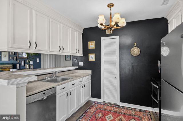 23 HIGHLAND AVE, Sicklerville, NJ 08081