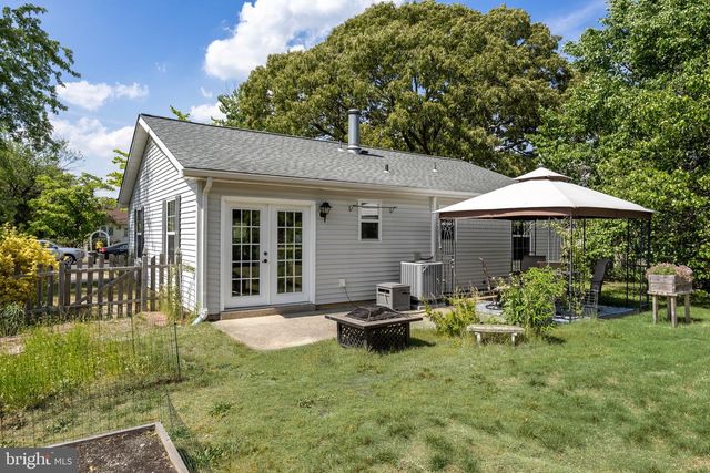 23 HIGHLAND AVE, Sicklerville, NJ 08081