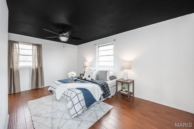 1017 W Green Street, Mascoutah, IL 62258