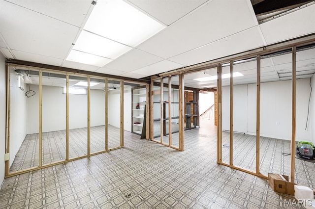 1017 W Green Street, Mascoutah, IL 62258