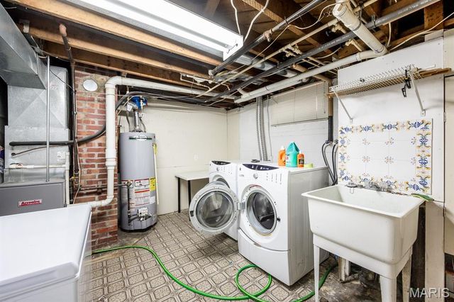 1017 W Green Street, Mascoutah, IL 62258