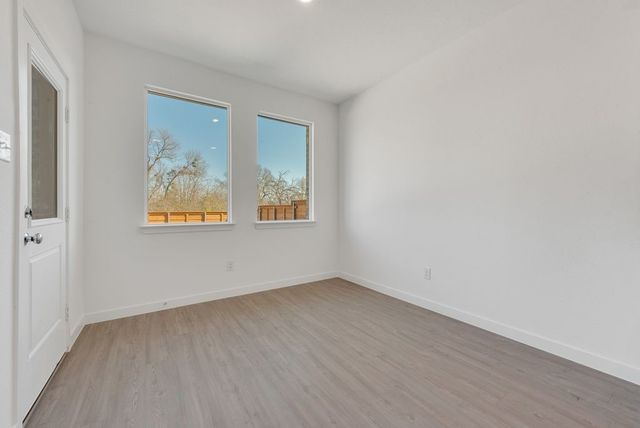 228 Macadamia Drive, Azle, TX 76020