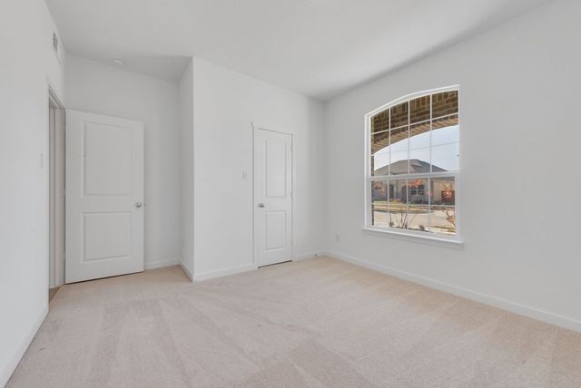 228 Macadamia Drive, Azle, TX 76020